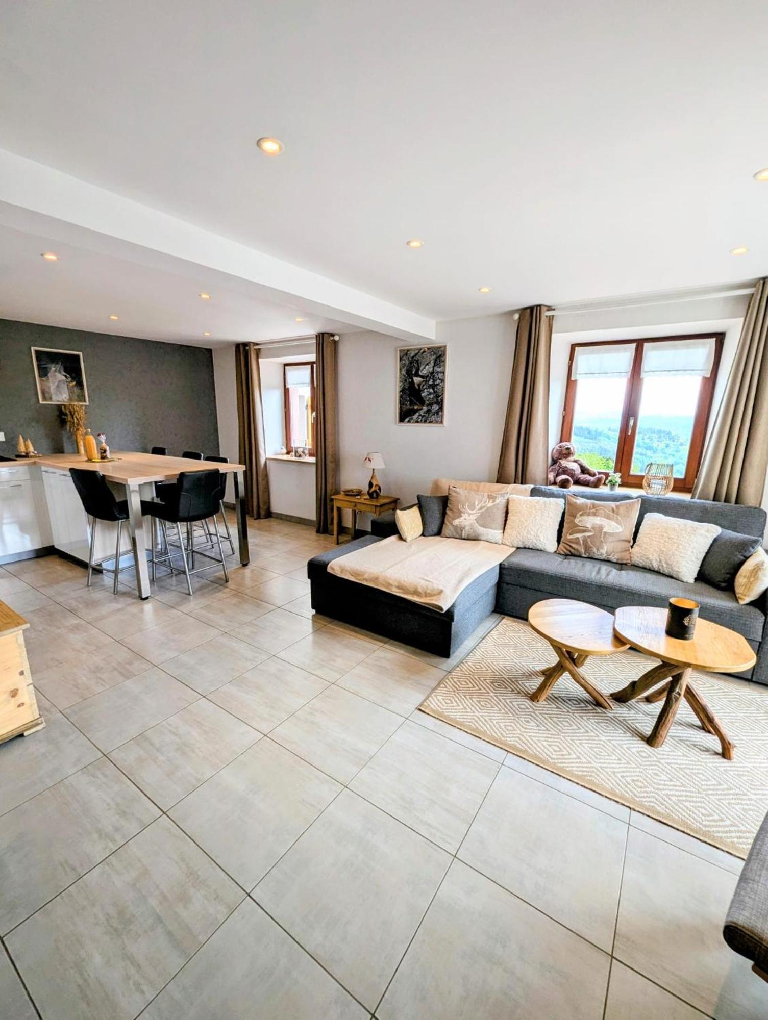 Aux Balcons De La Vallee Soultzeren Buitenkant foto